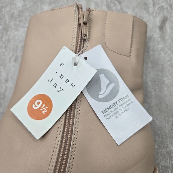 Elegant Tan Ankle Boots - Picture 8 of 12